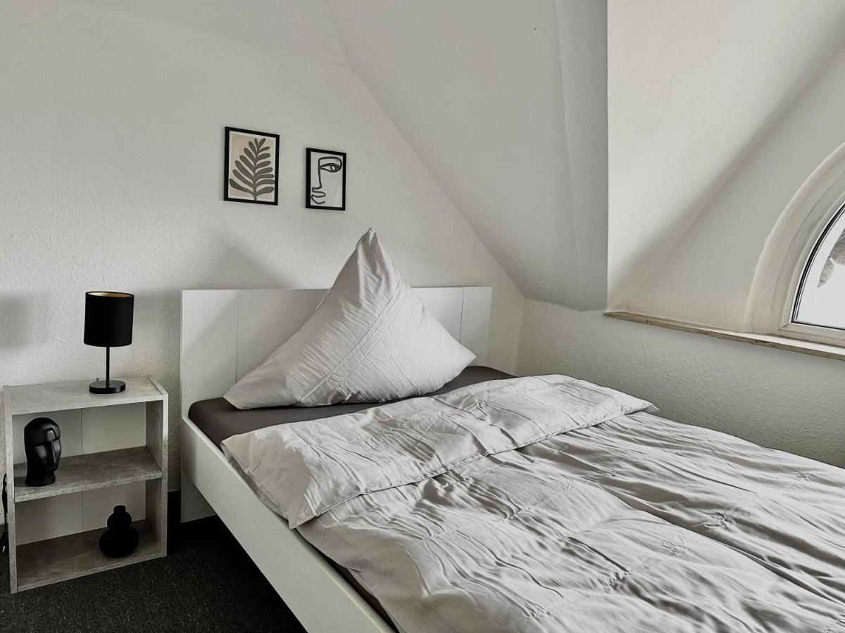 Ferienwohnung Flaming House Bitterfeld Екстериор снимка