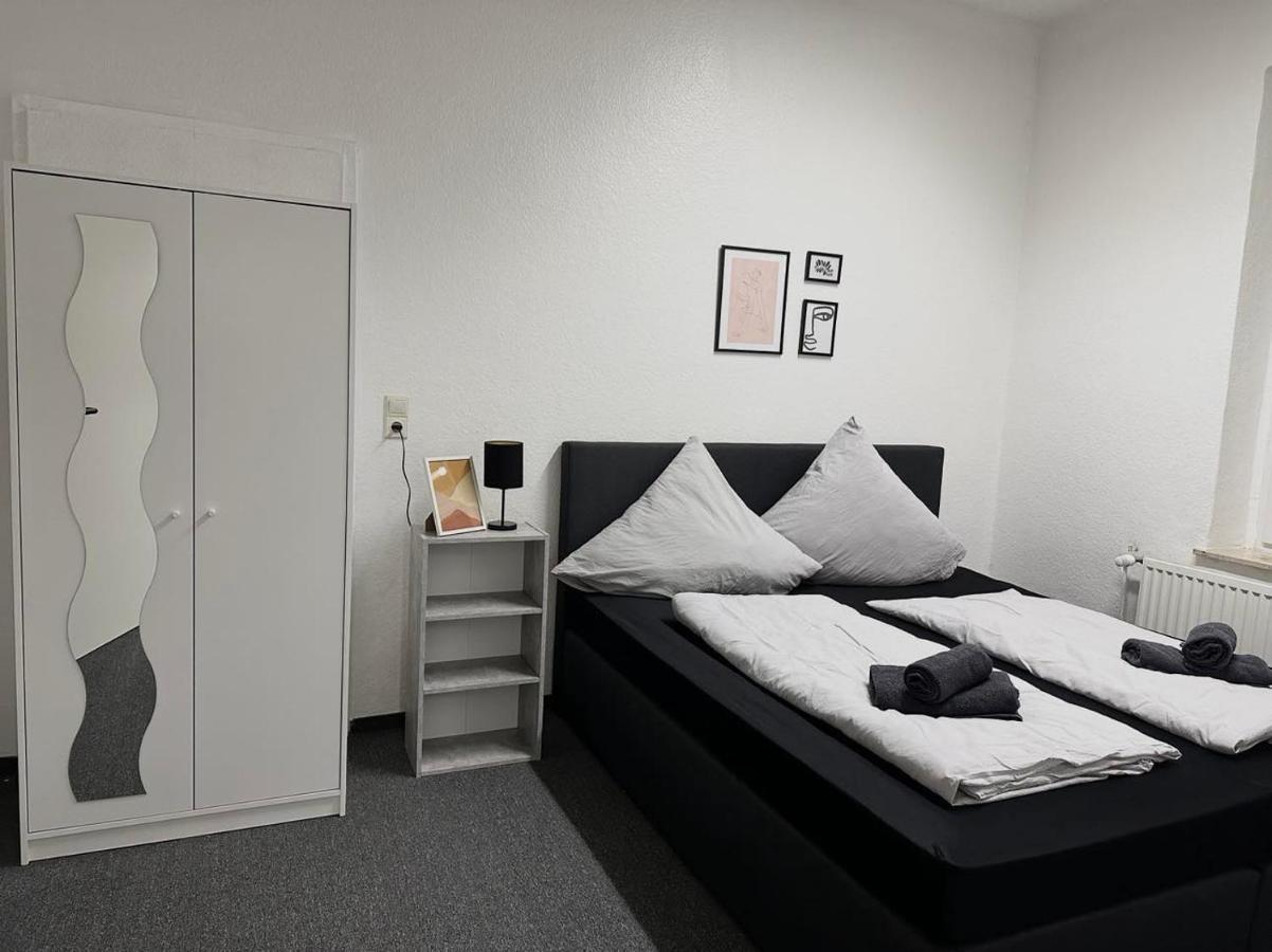 Ferienwohnung Flaming House Bitterfeld Екстериор снимка