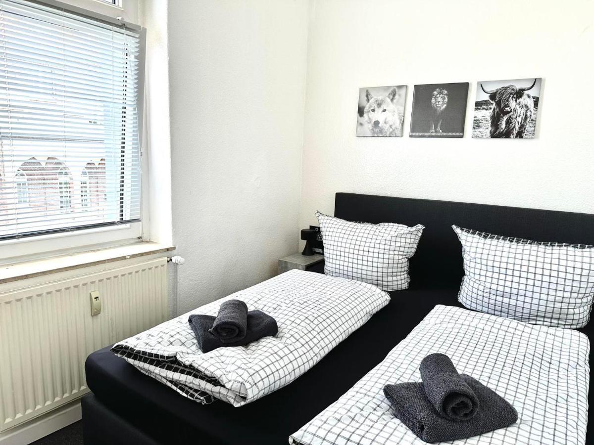 Ferienwohnung Flaming House Bitterfeld Екстериор снимка