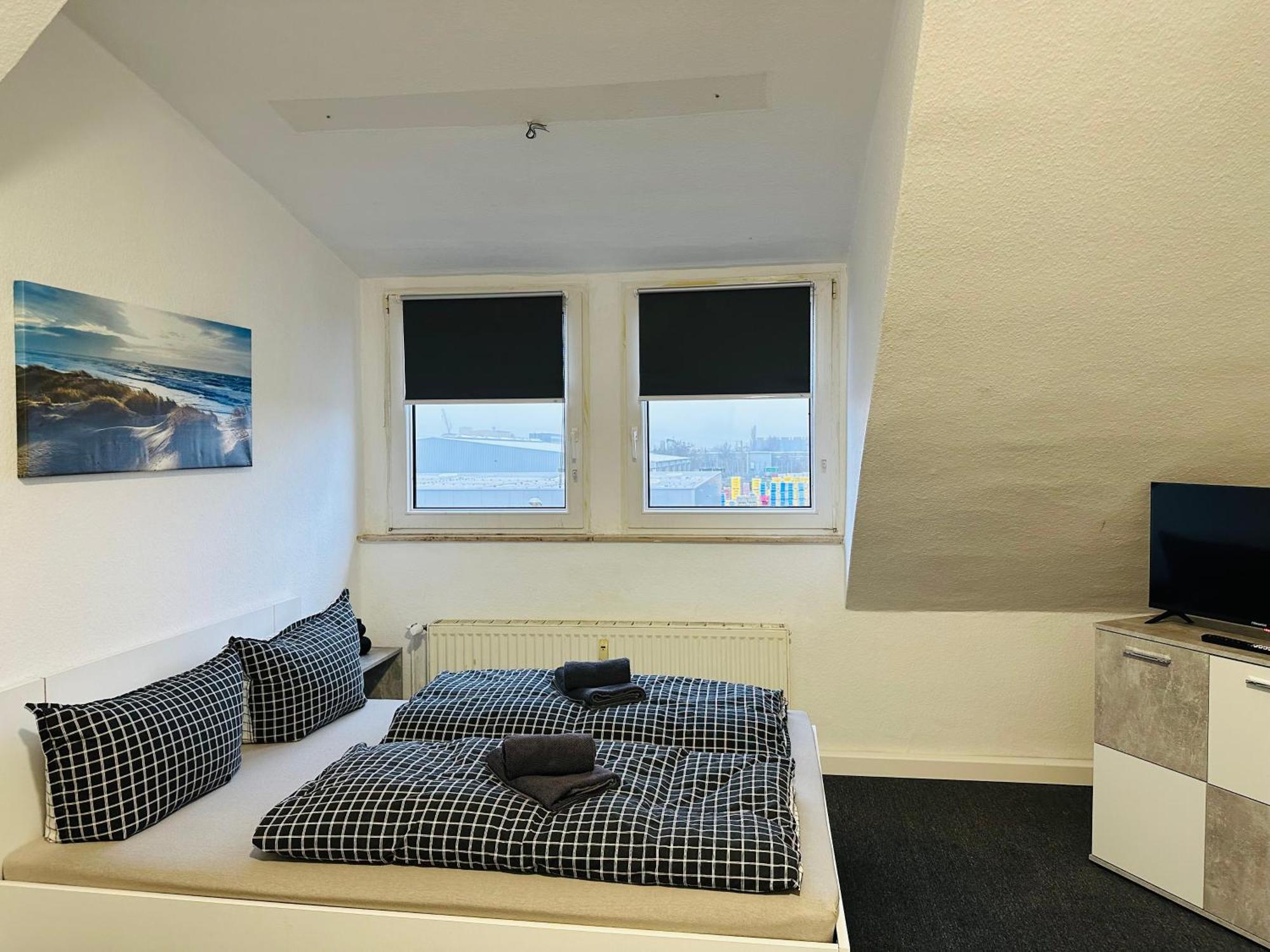 Ferienwohnung Flaming House Bitterfeld Екстериор снимка