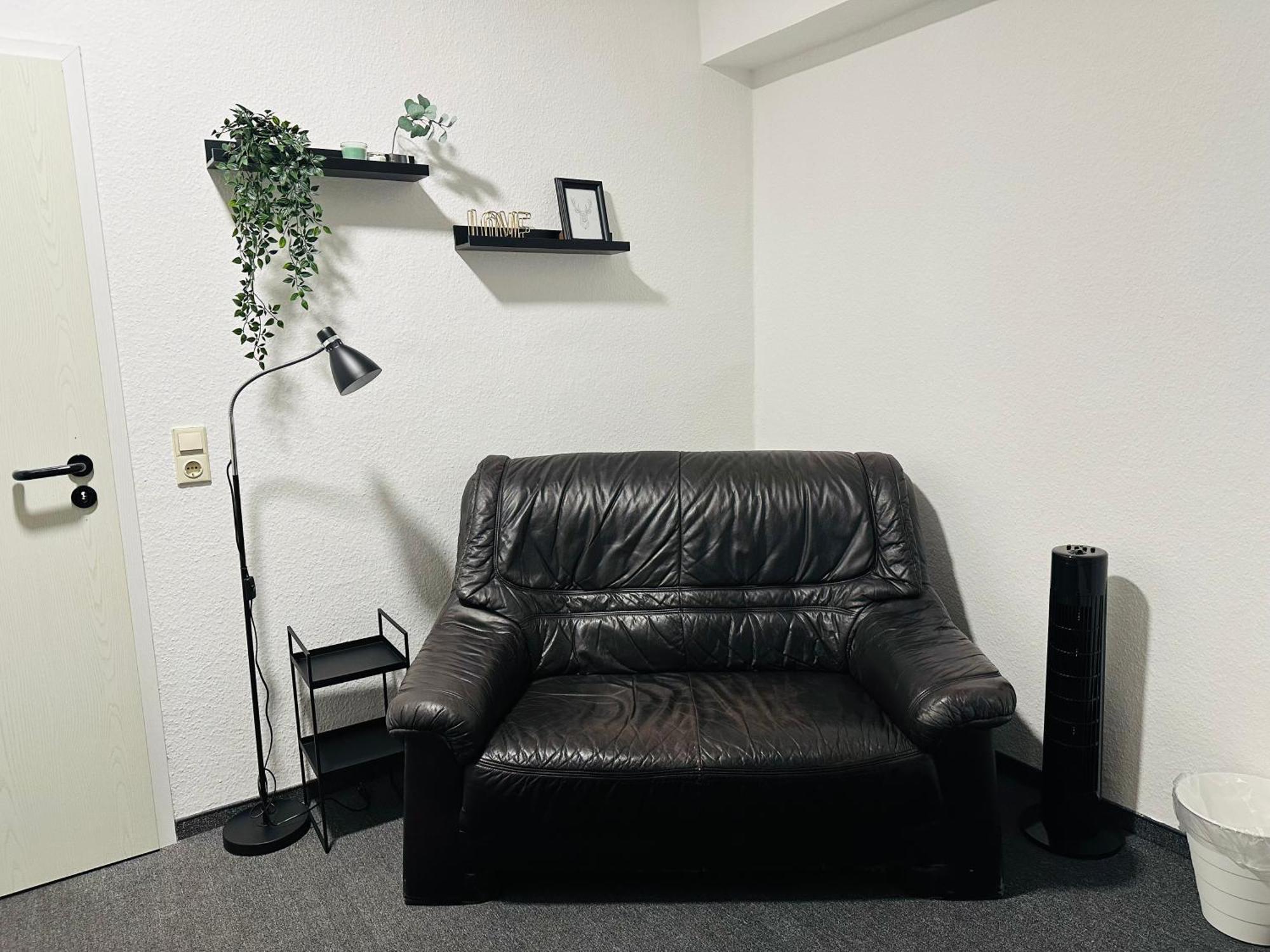 Ferienwohnung Flaming House Bitterfeld Екстериор снимка