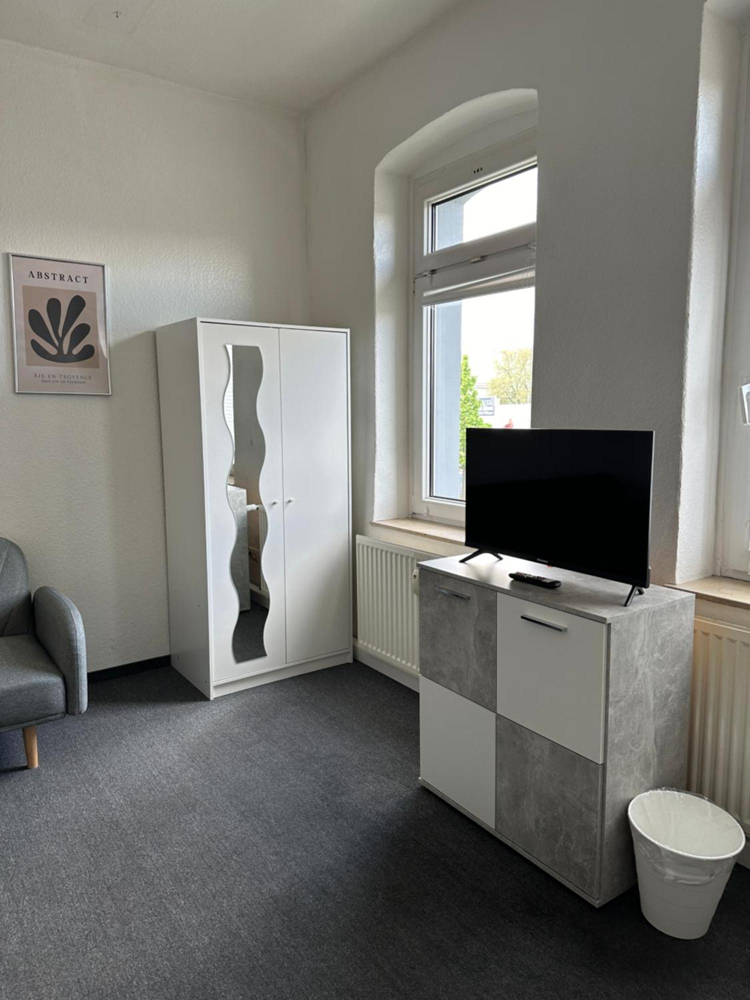 Ferienwohnung Flaming House Bitterfeld Екстериор снимка