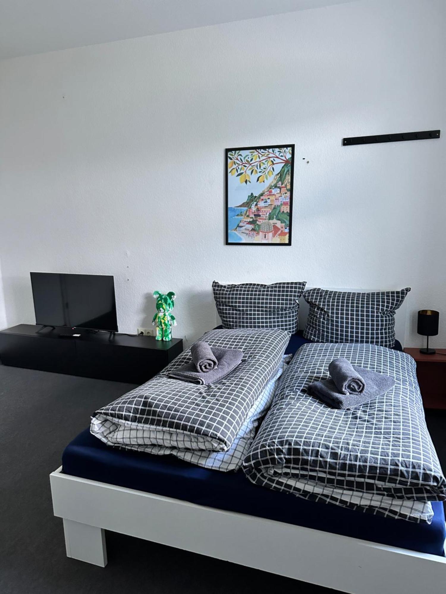 Ferienwohnung Flaming House Bitterfeld Екстериор снимка